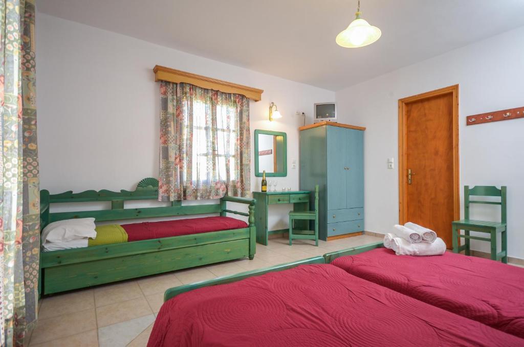 Despina Hotel Agia Anna  Zimmer foto