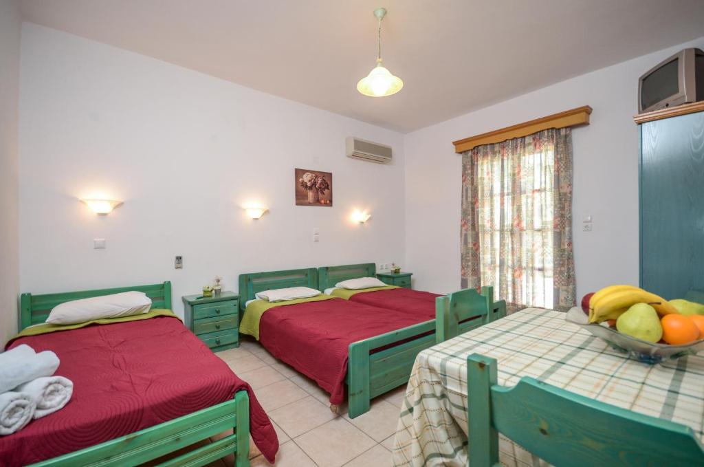 Despina Hotel Agia Anna  Zimmer foto